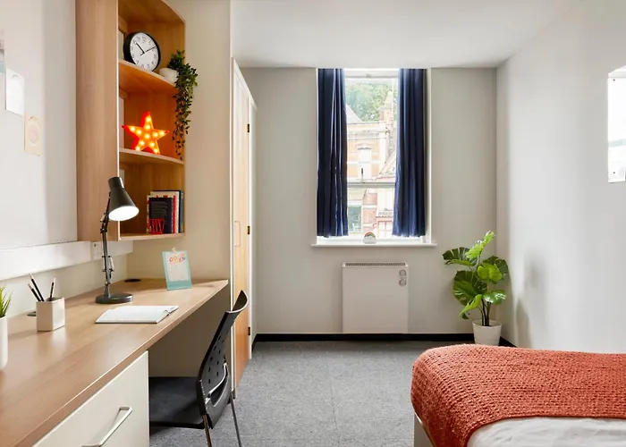 For Students Only Transom House In * Bristol